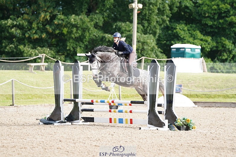 250613A-082440-00942 - Cls 8 85cm Schooling Round