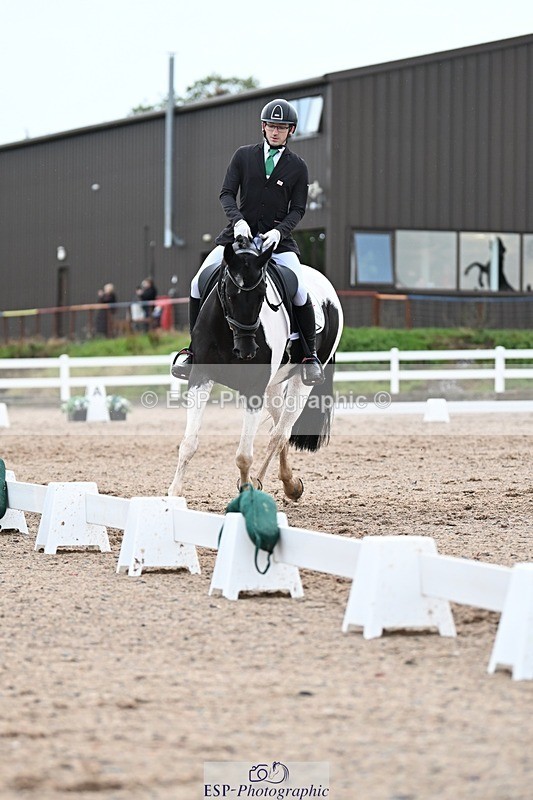 250907-120042-07327 - 020-Leo.De-ValentinoBarfields.Cosmopolitan