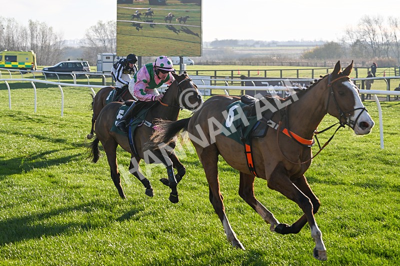 221124-Race 2-Game Management-4882 - Race 2