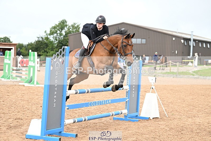 240908A-130804-03915 - Cls 15 U21 Intro 90cm-1.00m  Team Comp