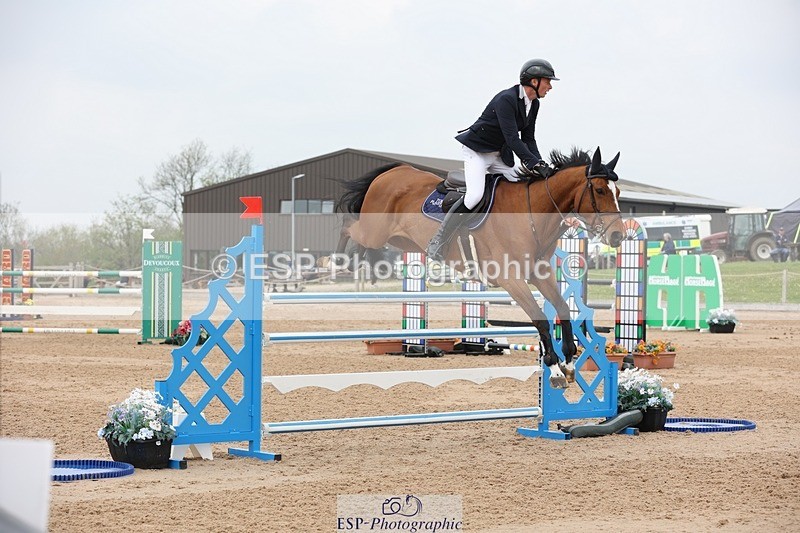 250424-120534-05217 - Cls 1 - 2 Star Small Tour