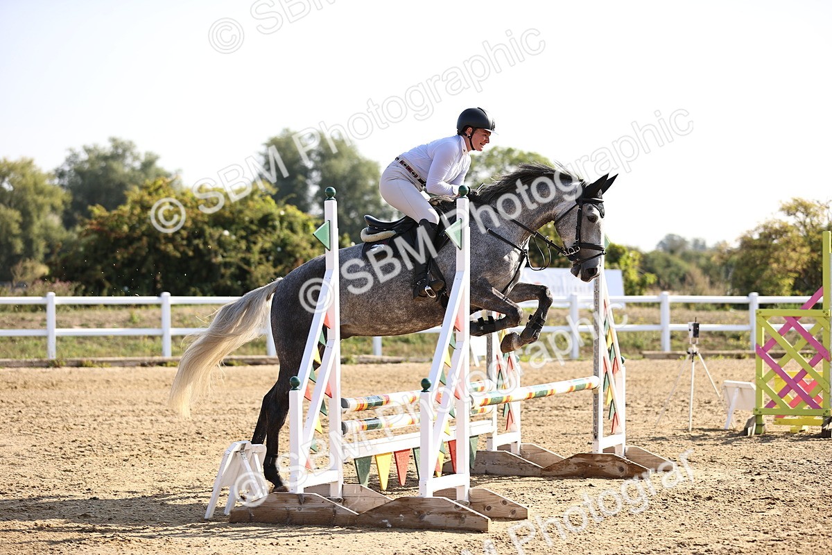 SBM_005483 - Class 8 - Clear Round