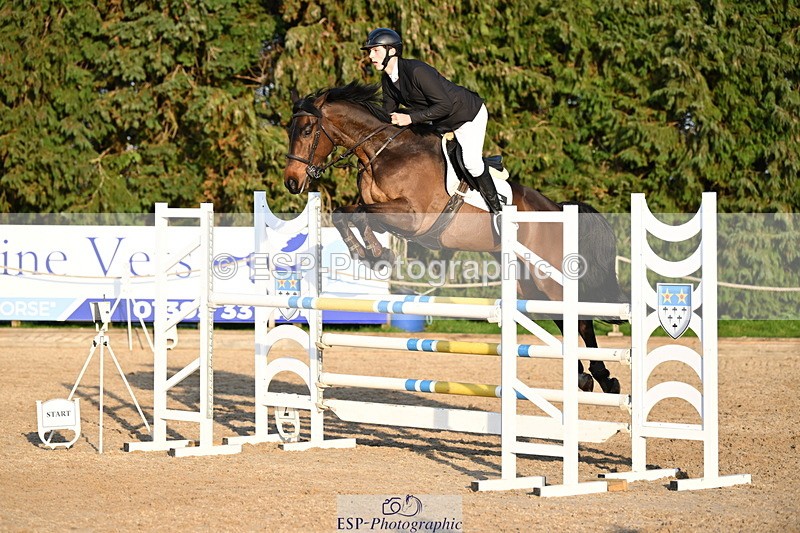 250322A-171133-03713 - Cls 14 Snr Fox & 1.20m Open
