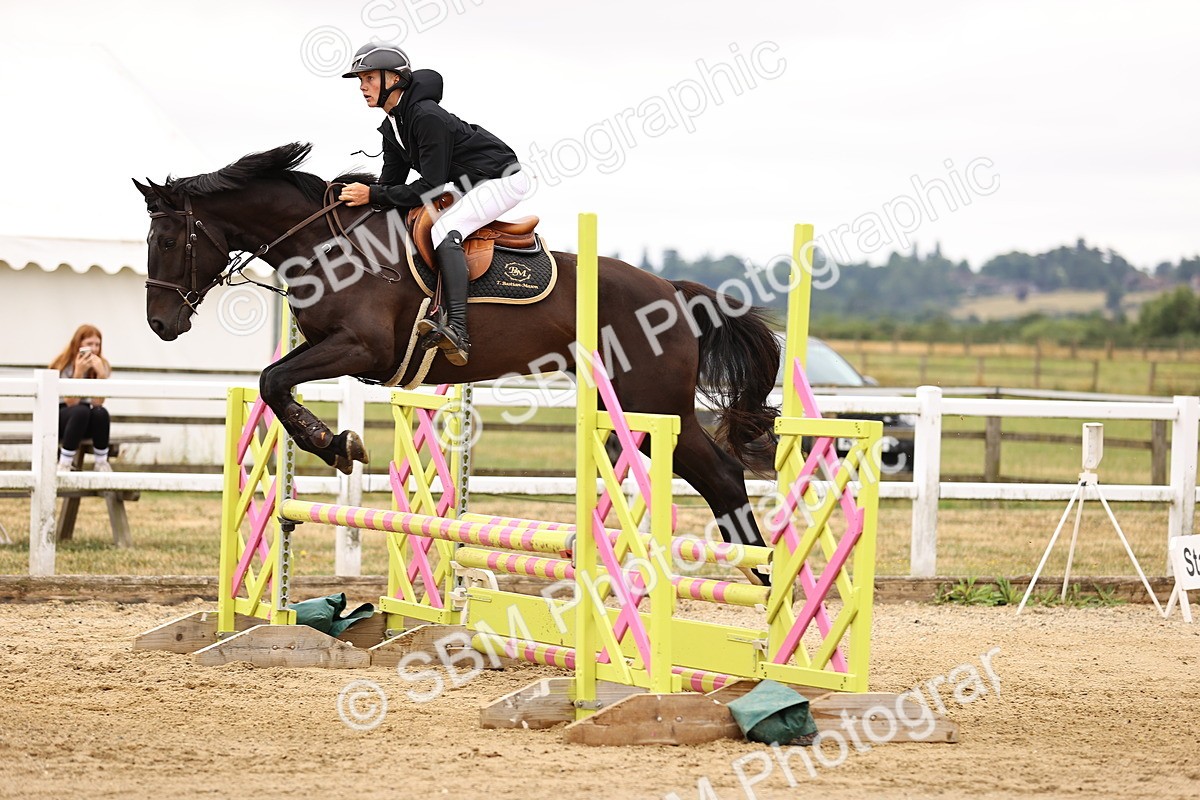 SBM_024386 - Class 8 - Clear Round