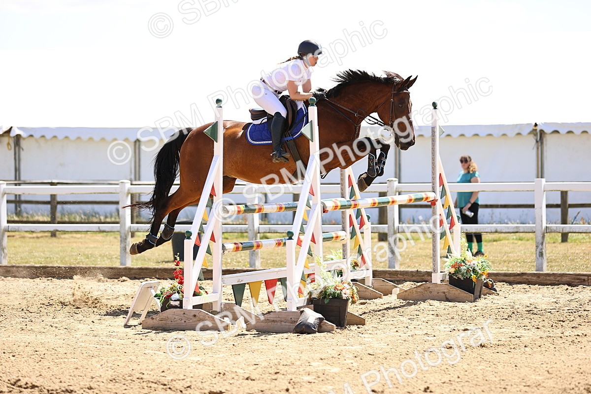 SBM_014845 - Class 15 - Senior Newcomers - 1.10m Open