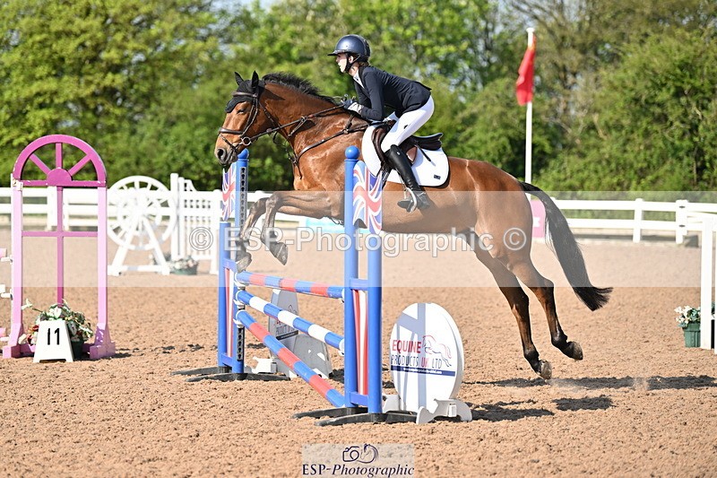 240509A-093059-00147 - Cls 1 British Novice and 90cm Open