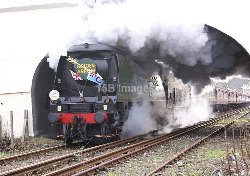 T1018 - Trains