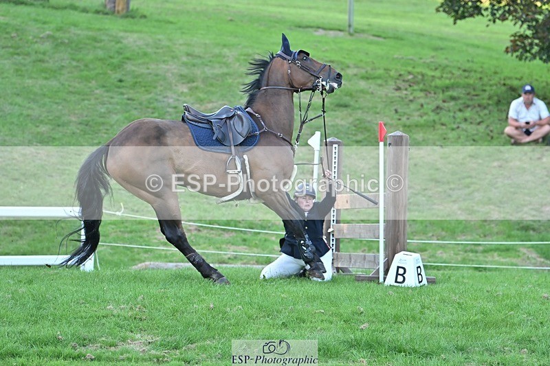 230909-181840-08056 - Cls 14 Snr 1m Derby