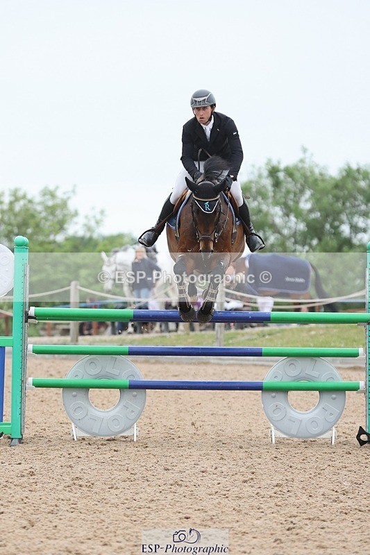 250524-124415-04757 - Cls 15 Snr Fox 1st Rnd