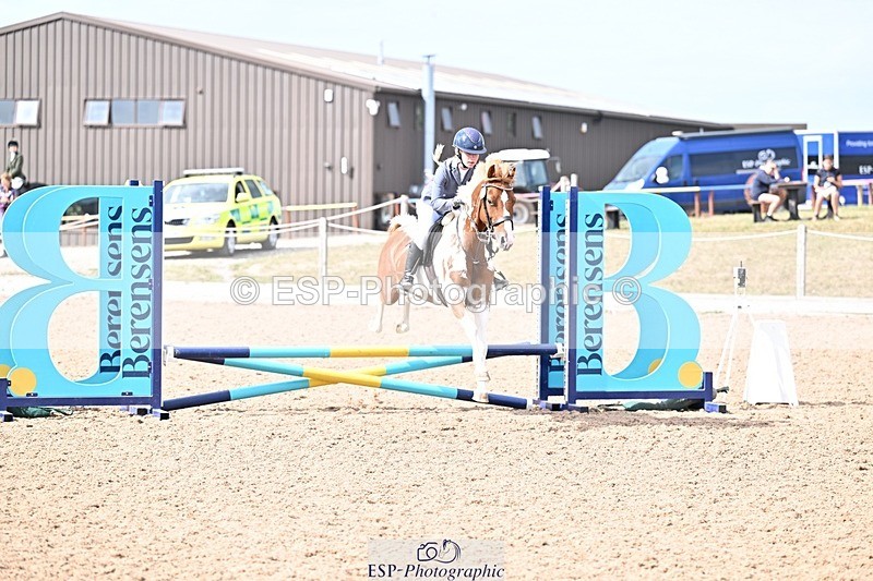 250826-154154-00163 - Clear Round and 60cm