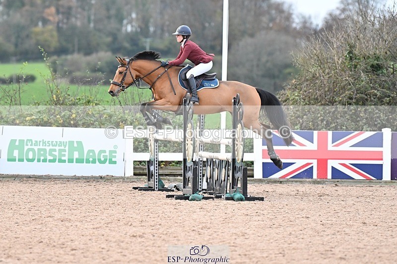 241117X-150618-05097 - Cls 19-20-21 Children on horses