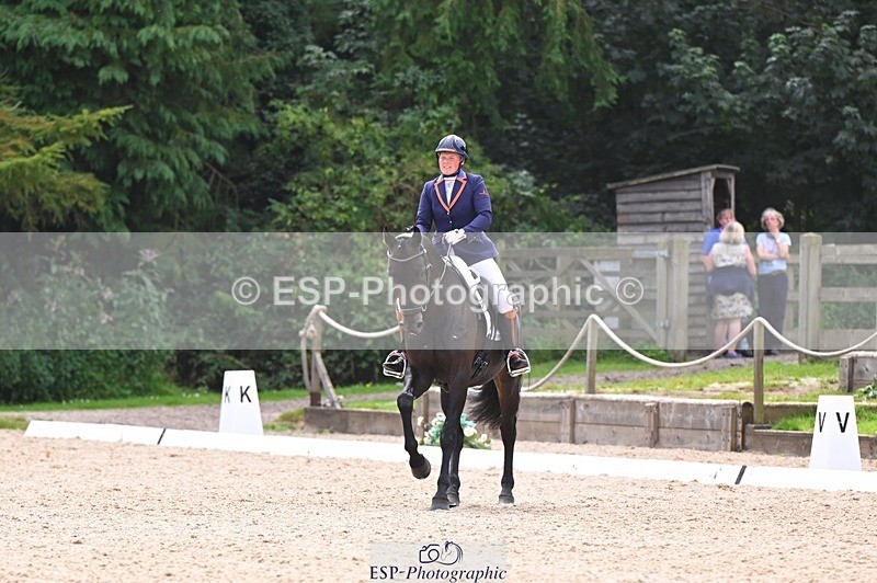 240809-132932-01546 - 142-Tyler.Bradshaw-J'adore