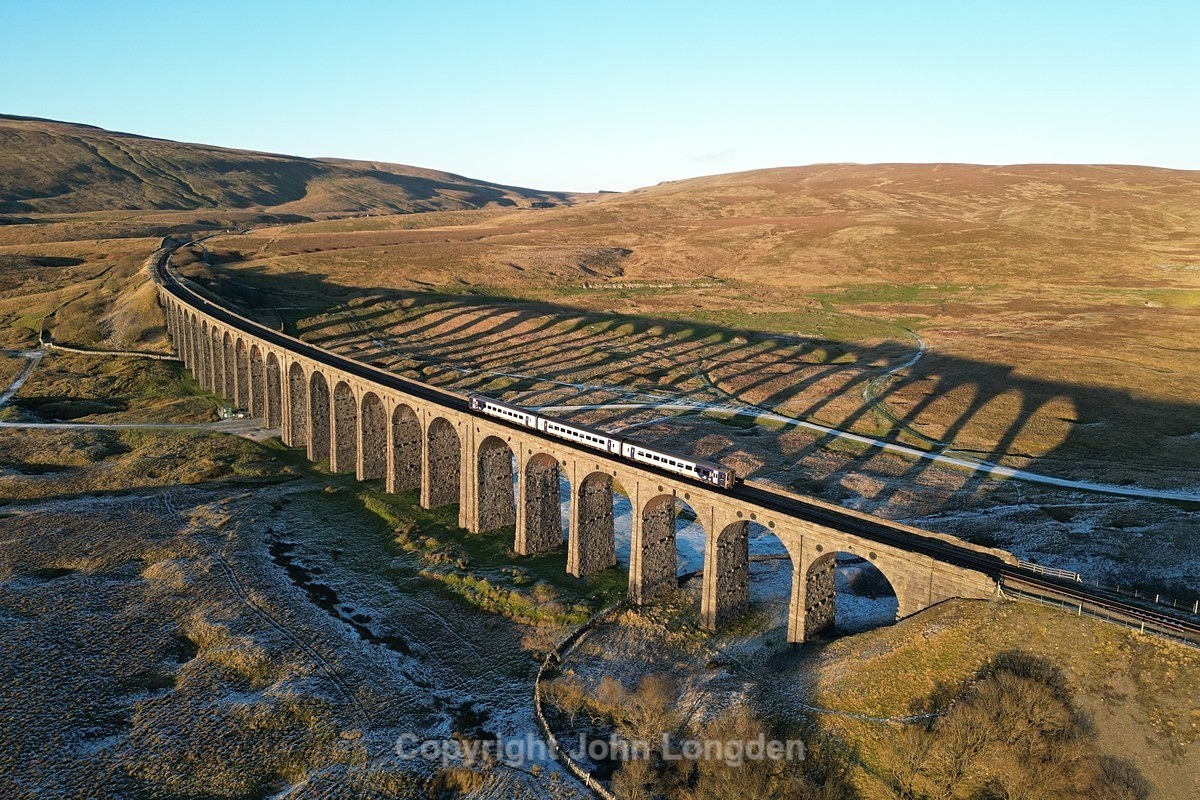 JL - 1.12.23 158752 13:36 Carlisle - Leeds, Ribblehead - Ribblehead Viaduct