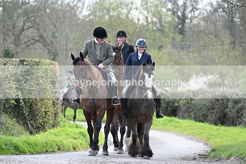 WJ7_9921 - Walk Home