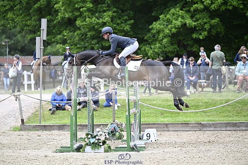 250525A-123731-17418 - B-324-Tim.Price-GARCON