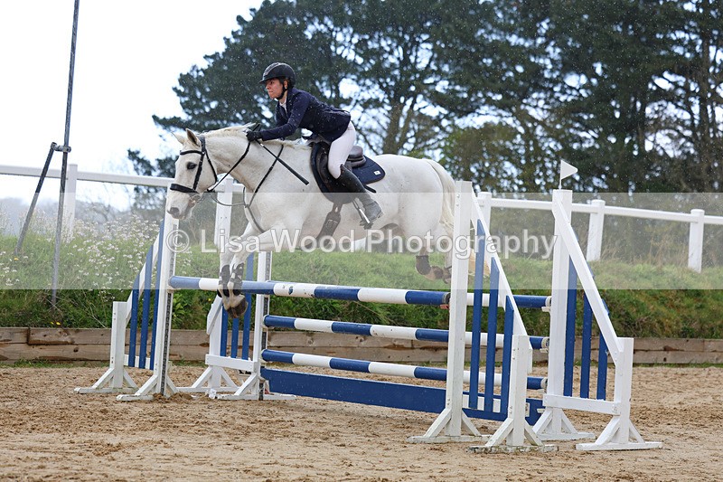 3E7A1537 - Class 6: Senior 1.05m