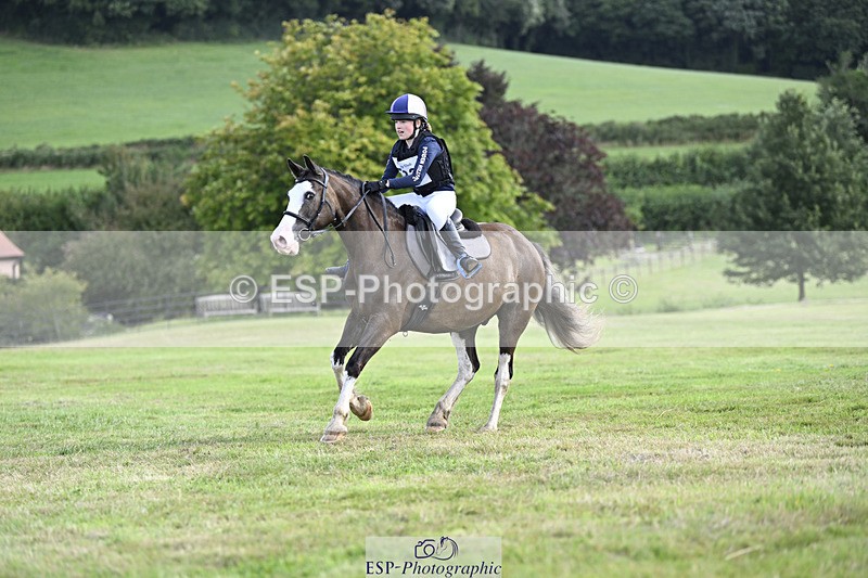 240825X-110303-32423 - 70cm XC 11.00 to 12.00