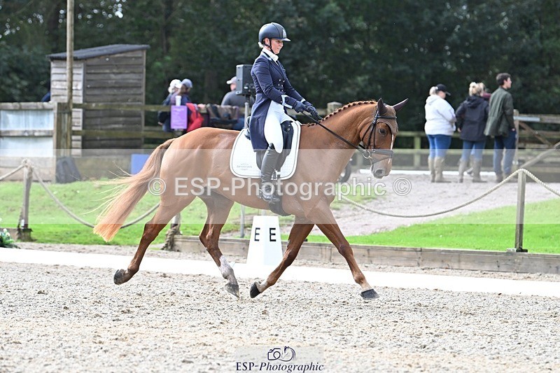 231019-121622-02707 - 043-OTTENTIK.NOBILITY-Dani.Evans-DR