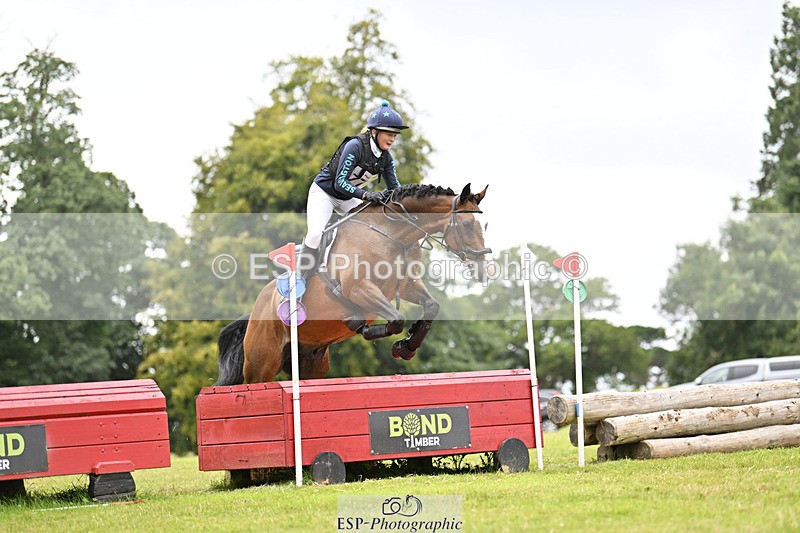 240825X-163618-37557 - 80cm XC 16.30 to 17.30