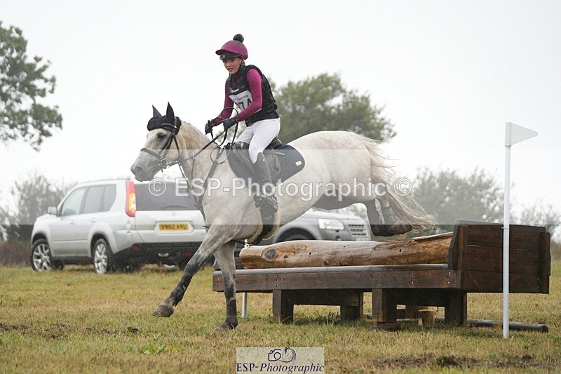 250830-151449-03985 - F-274-Isabella.Bonney