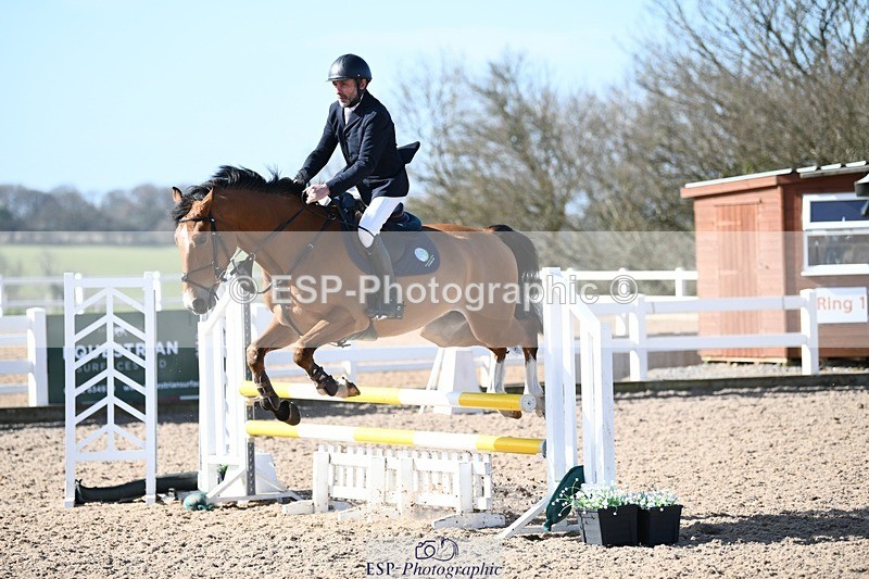 250330-103650-06193 - Cls 32 British Novice and 90cm