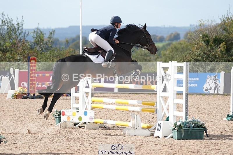 251005-132129-03505 - Cls 27 1.05m Amateur Qualifier