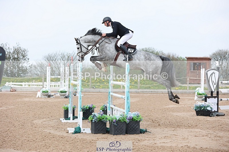 250424-113957-04992 - Cls 1 - 2 Star Small Tour