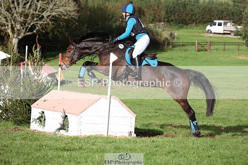 231021-153236-20395 - 496-HIGHDALE.AUTUMN.SUNRISE-Vicky.Stacey-SC+XC