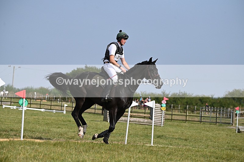 WJ6_2334 - 60cm XC Time 14:21 to 14:47
