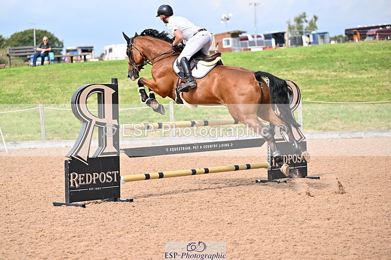 240828A-150455-01127 - Cls 4 Snr Newcomers and 1.10m Open