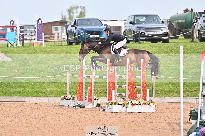 260509-110129-01786 - Cls 26a Snr Foxhunter