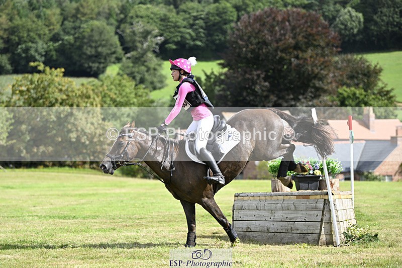 240825X-104024-31407 - 70cm XC 10.00 to 11.00