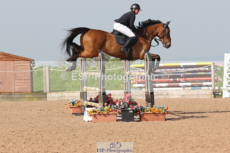 240511A-094130-11190 - Cls 32 Foxhunter