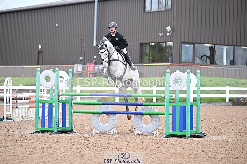251029-132836-00566 - Foxhunter and 1.20m