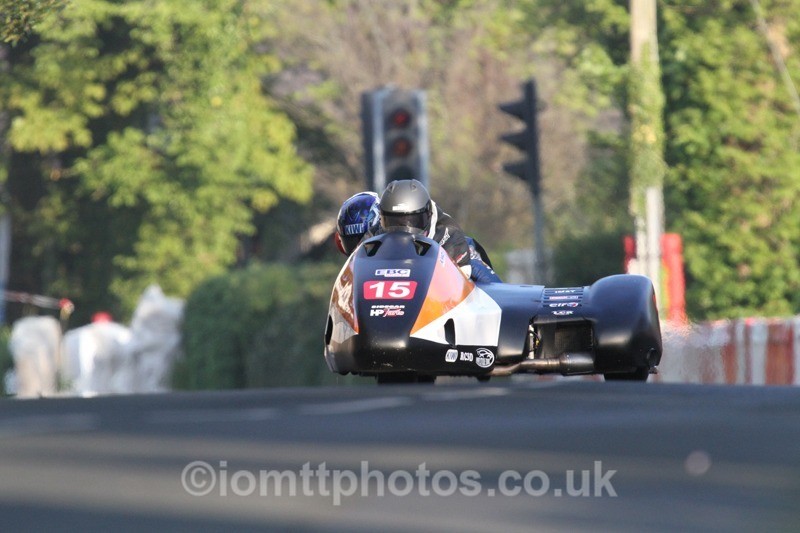 IMG_5475 - Thursday Practice - TT 2013 Side Car