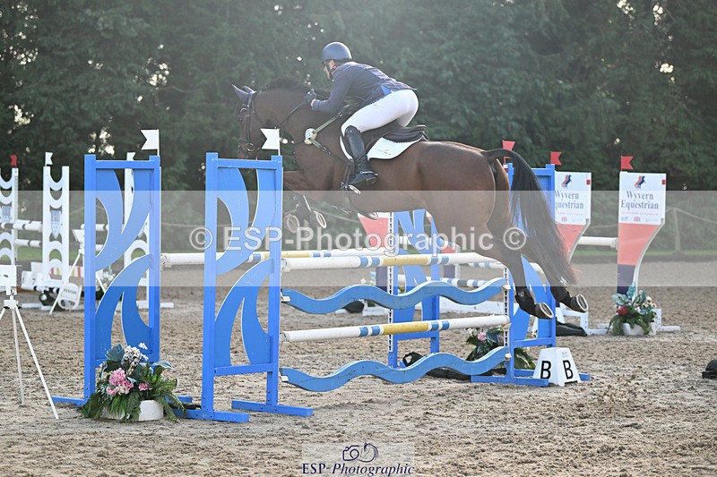241025-100013-05260 - 127-Alexander.Bragg-STARSTRUCK.III