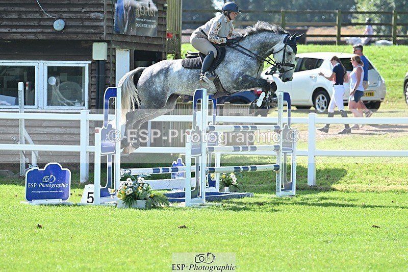 230909-115058-05309 - Cls 11 Snr Foxhunter & 1.20m Open