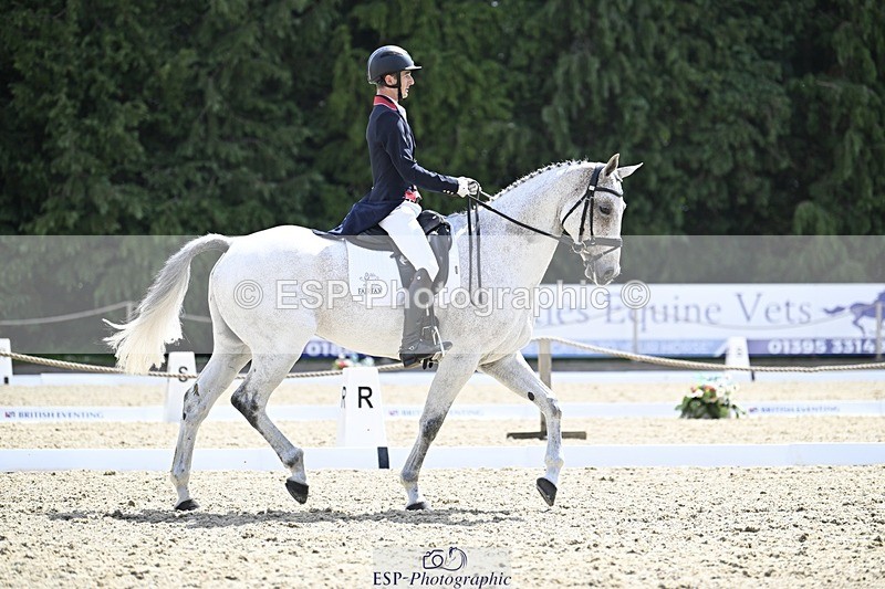 000101-193916-04013 - 421-ASK_FOR_MANCHIER-Tom_Jackson