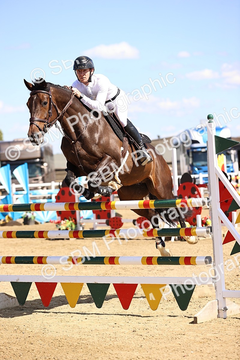 SBM_015361 - Class 16 - Senior foxhunter - 1.20m Open