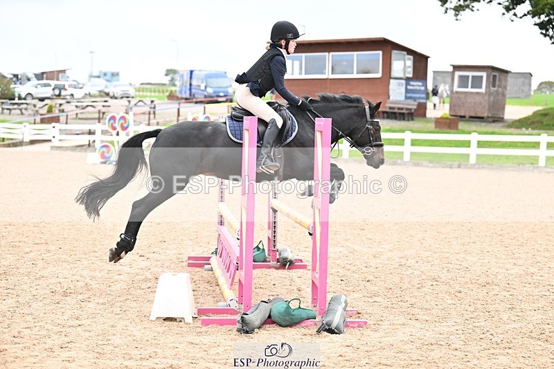 250920-104927-00261 - Cls 22+23 Club and Schools 70cm