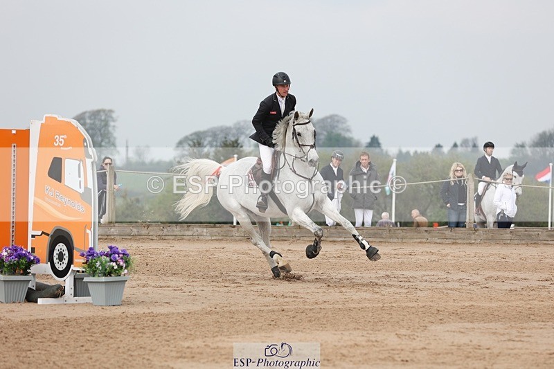 250424-113212-04912 - Cls 1 - 2 Star Small Tour