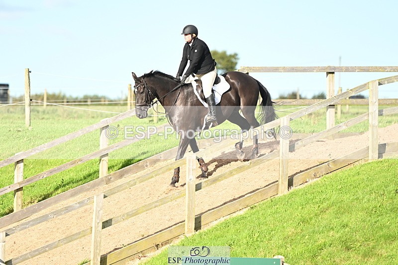 240912A-170454-02461 - Cls 7 Snr 90cm Open Speed Derby