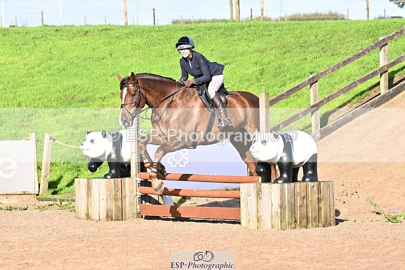 250920-163519-01907 - Cls 23 UnAffiliated 80cm Derby