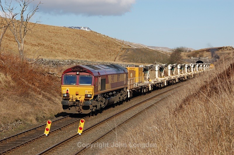 22.3.06 66175 engineers, Shotlock Hill Tunnel - Shotlock Hill