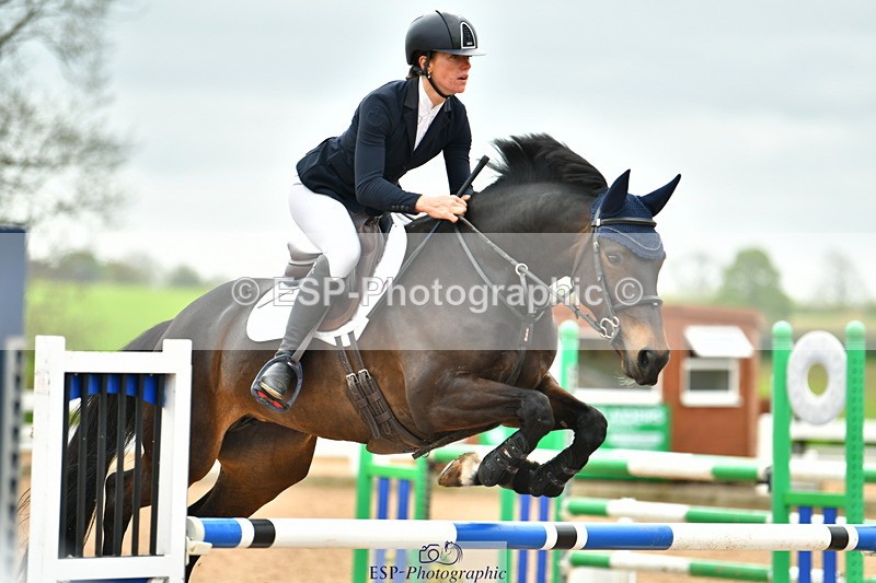 230507A-133601-08166 - Cls 43 1.05m Amateur Quali