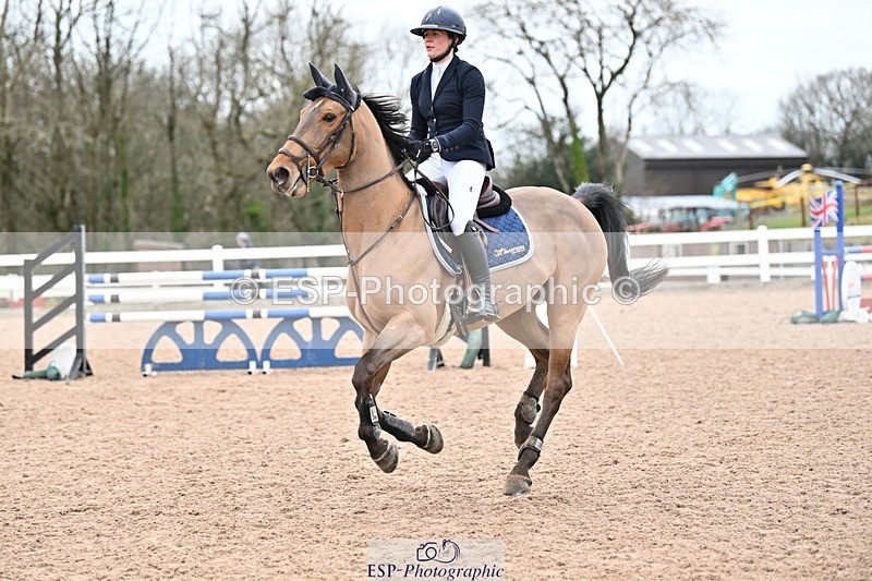 250112-115911-01197 - Cls 19 Snr 1.05m Open