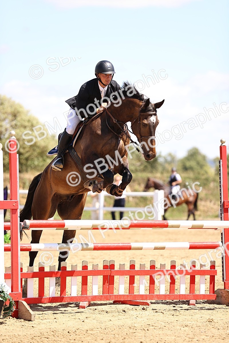 SBM_014431 - Class 15 - Senior Newcomers - 1.10m Open