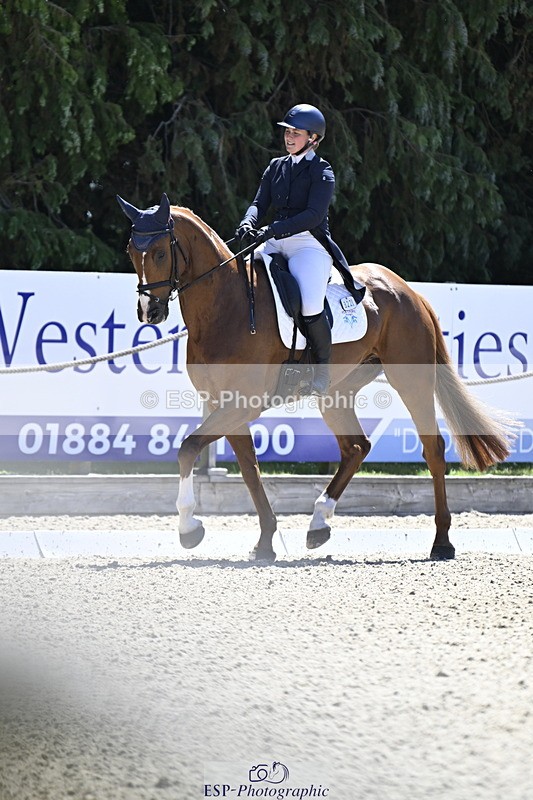 250522A-120645-03379 - B-322-Amelia.Winter-WOLK