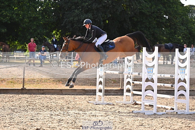 250817A-171515-05180 - Cls 24 Snr Foxhunter