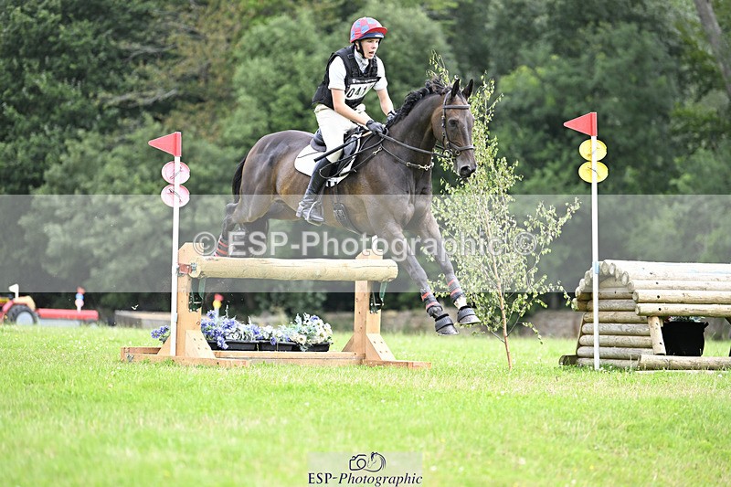 240804-113932-12093 - 415-Benjamin_Plunket-BARDUN_ACROBAT